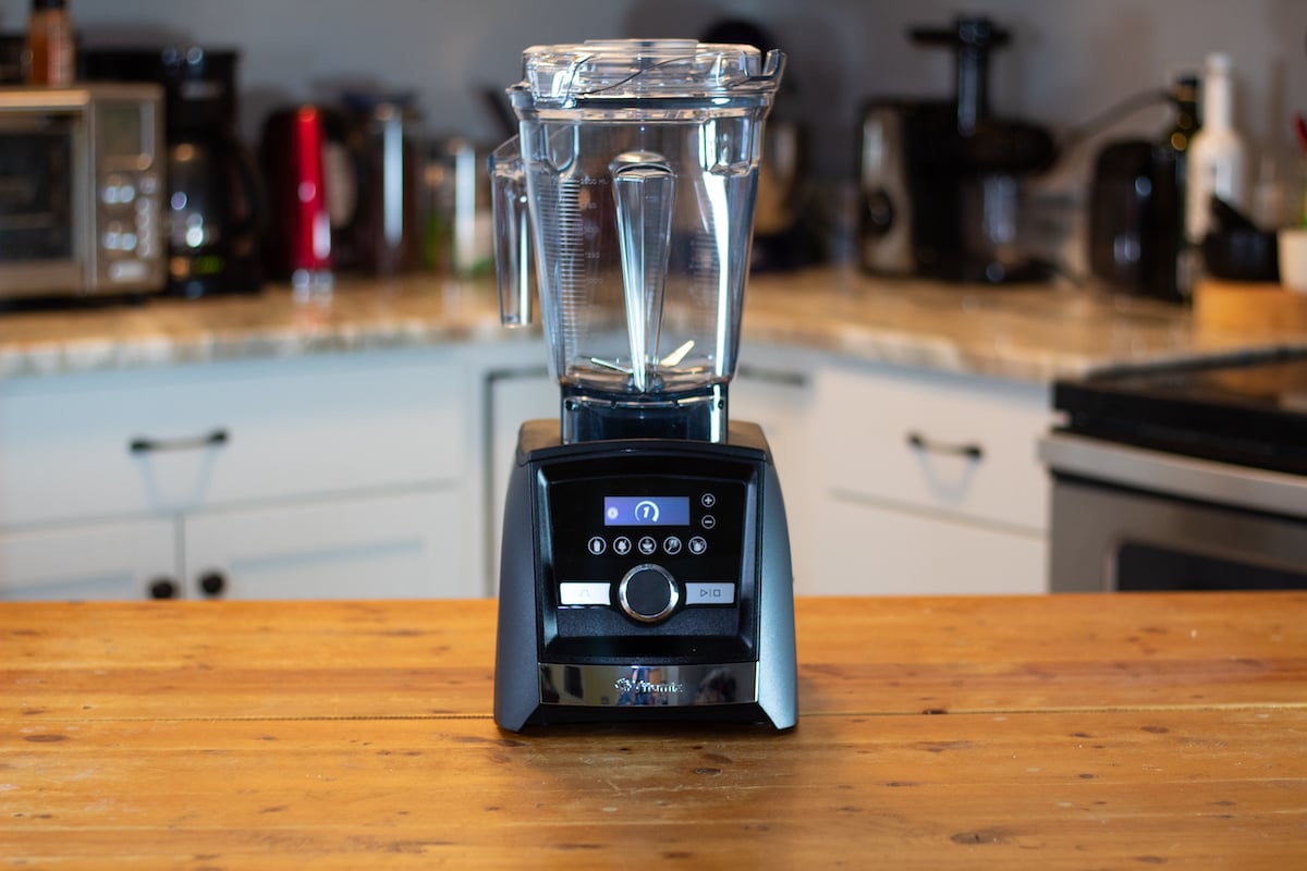 Vitamix A3500 Ascent Series Blender in Brushed Stainless Metal Finish