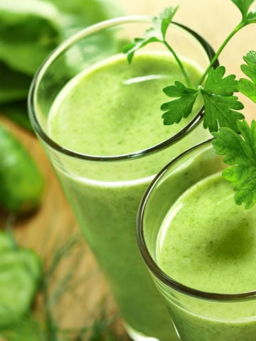 High Juice Yield & No Mess: The 6 Best Juicers for Greens