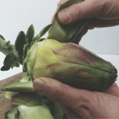 Peeling artichoke