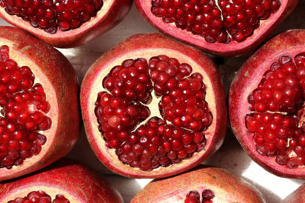 How to prepare a pomegranate