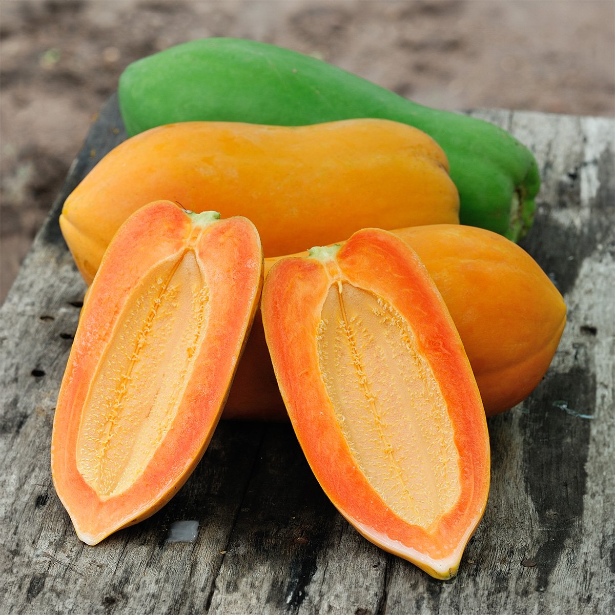 We describe the flavor of an under ripe, ripe and over ripe <b>papaya</b> and how ...