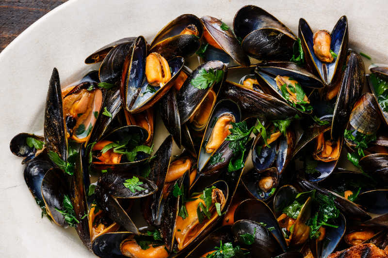 What Do Mussels Taste Like? A Complete Guide