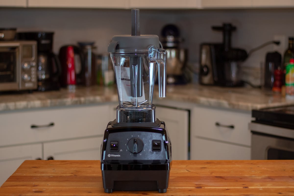 20 Tests Proved This is the Best Vitamix Blender [15 PHOTOS]