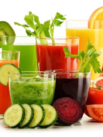 Fresh Organic Vegetable and Fruit Juices