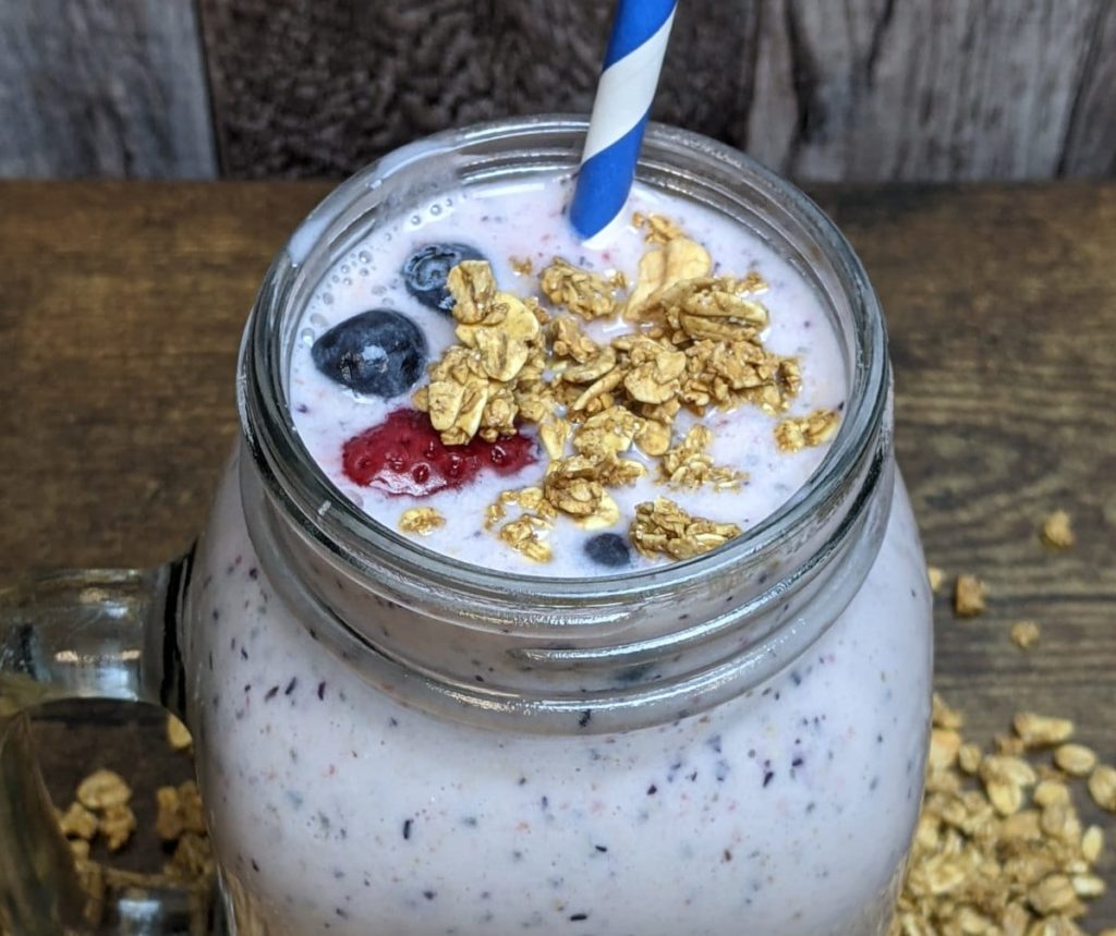 Yogurt Parfait Smoothie Recipe Tastylicious