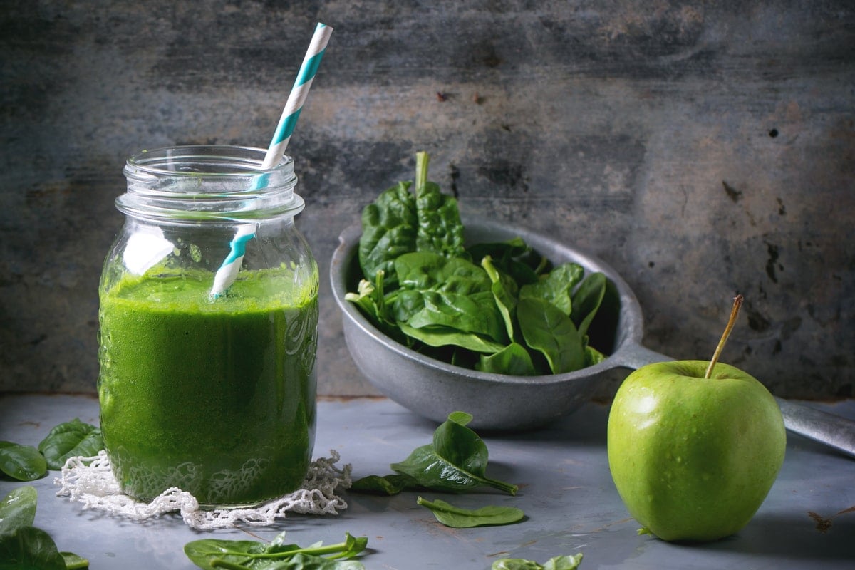 Apple Spinach Green Juice