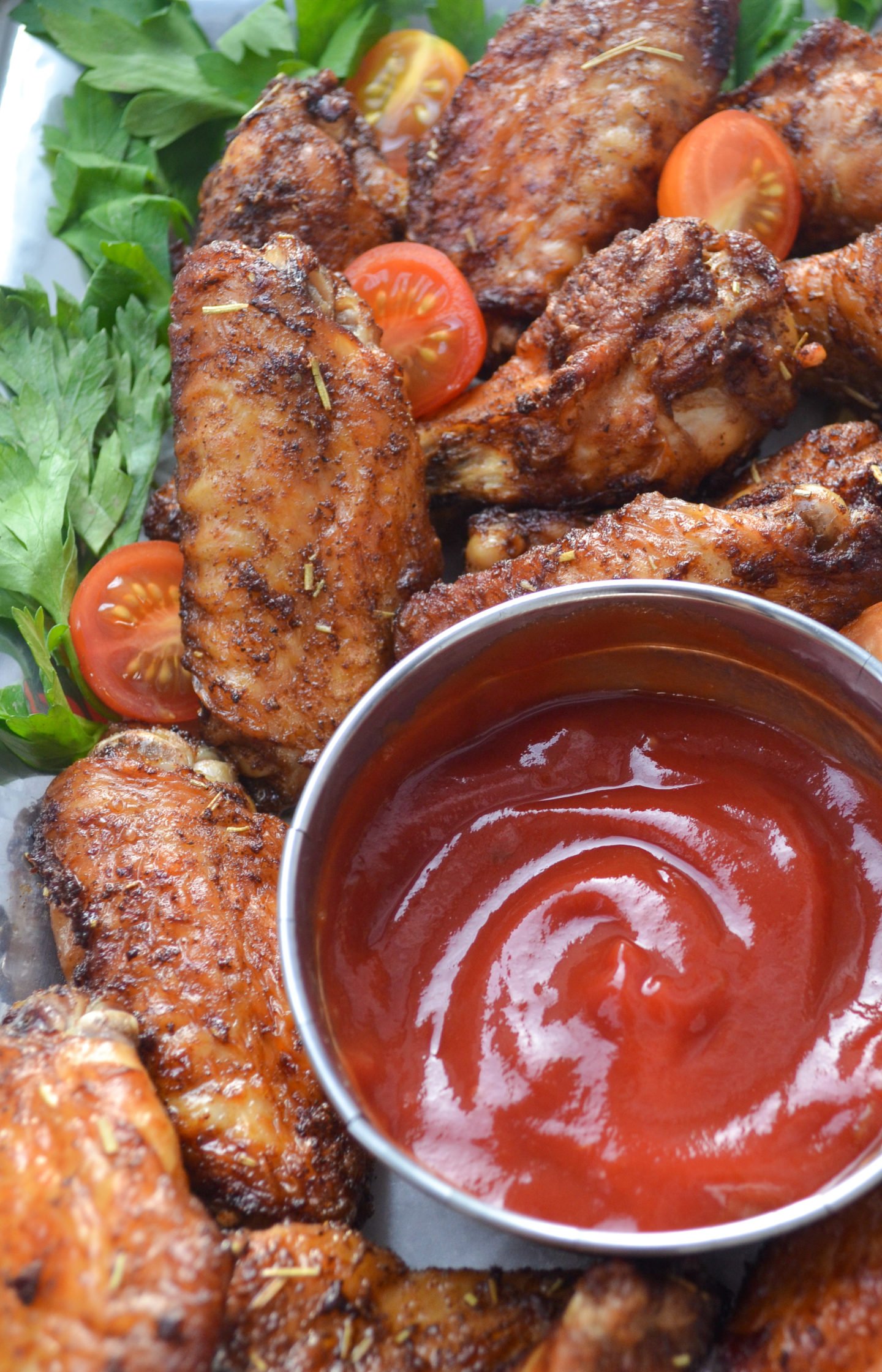 Keto air fryer chicken wings with dip