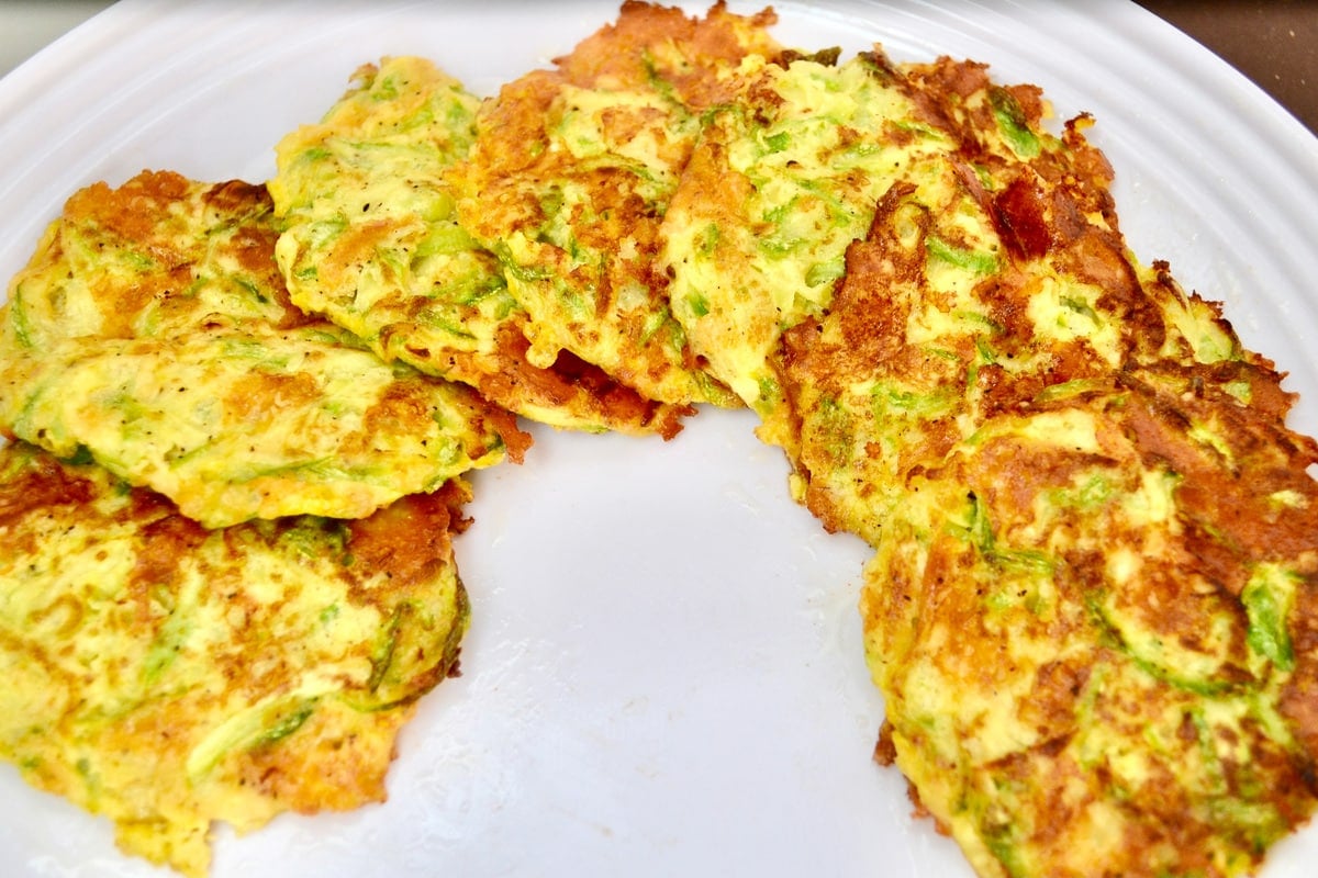 Freshly cooked zucchini fritters