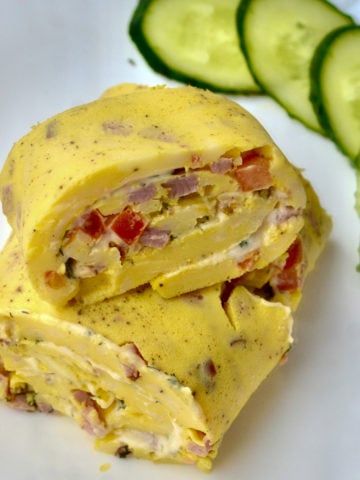 Keto Baked Omelet Roll