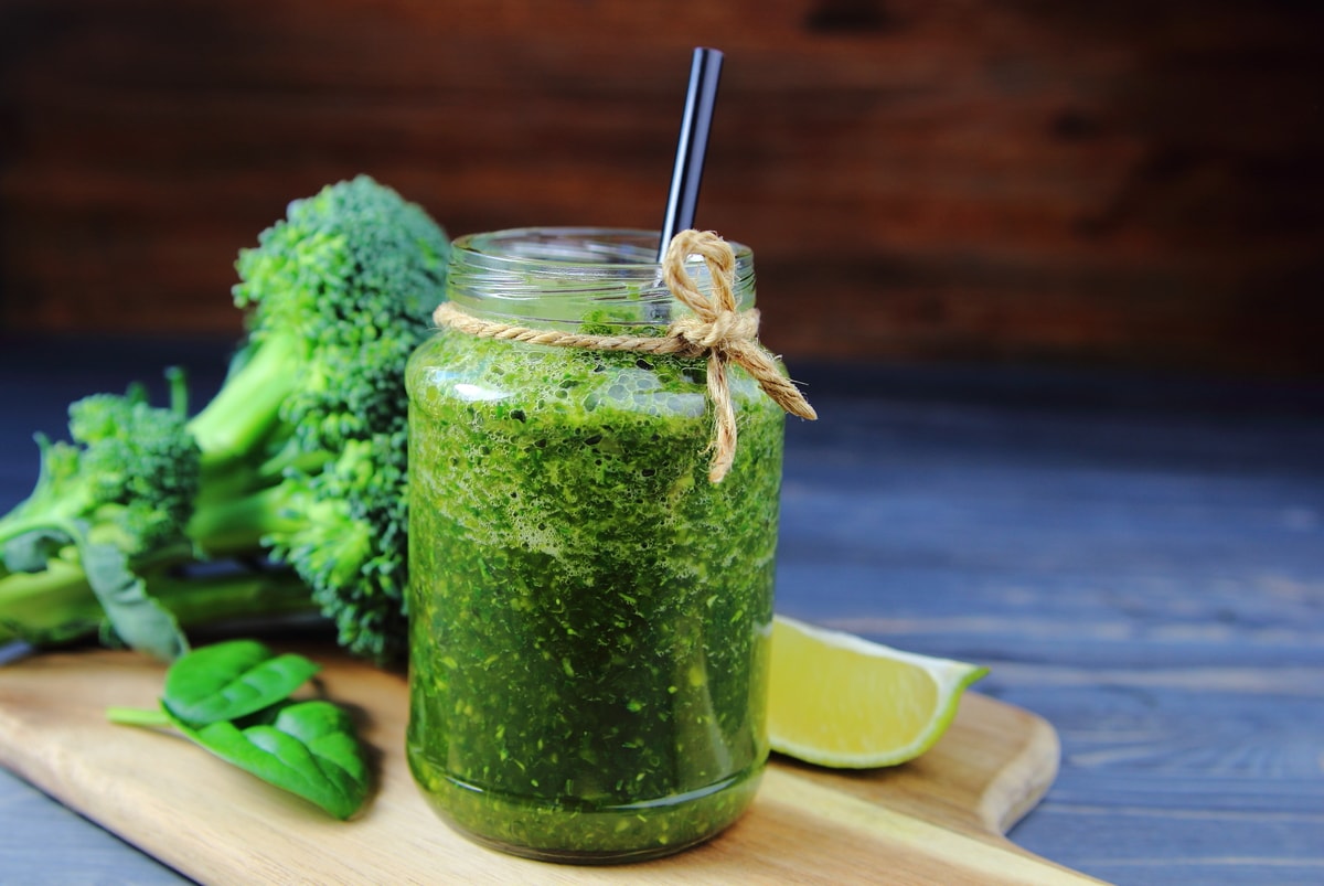 jar of broccoli smoothie