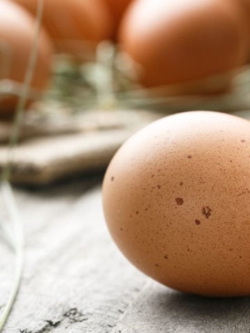 How Long Can Eggs Sit Out? An Ultimate Guide