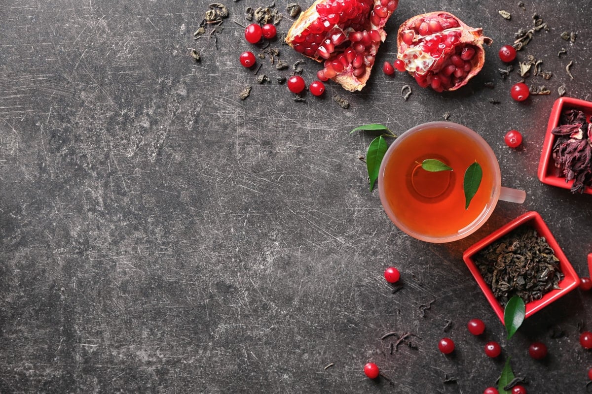 Pomegranate Green Tea- Homemade Detox Tea Recipe