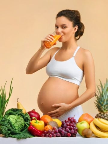 Juicing and Pregnancy: Is Juicing Safe For Pregnant Women?