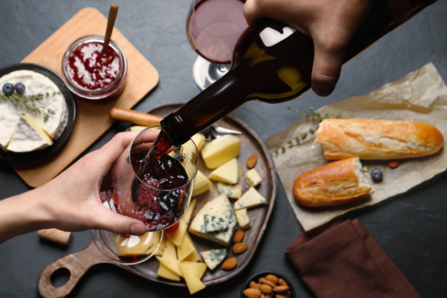 pairing red wine with cheese and bread