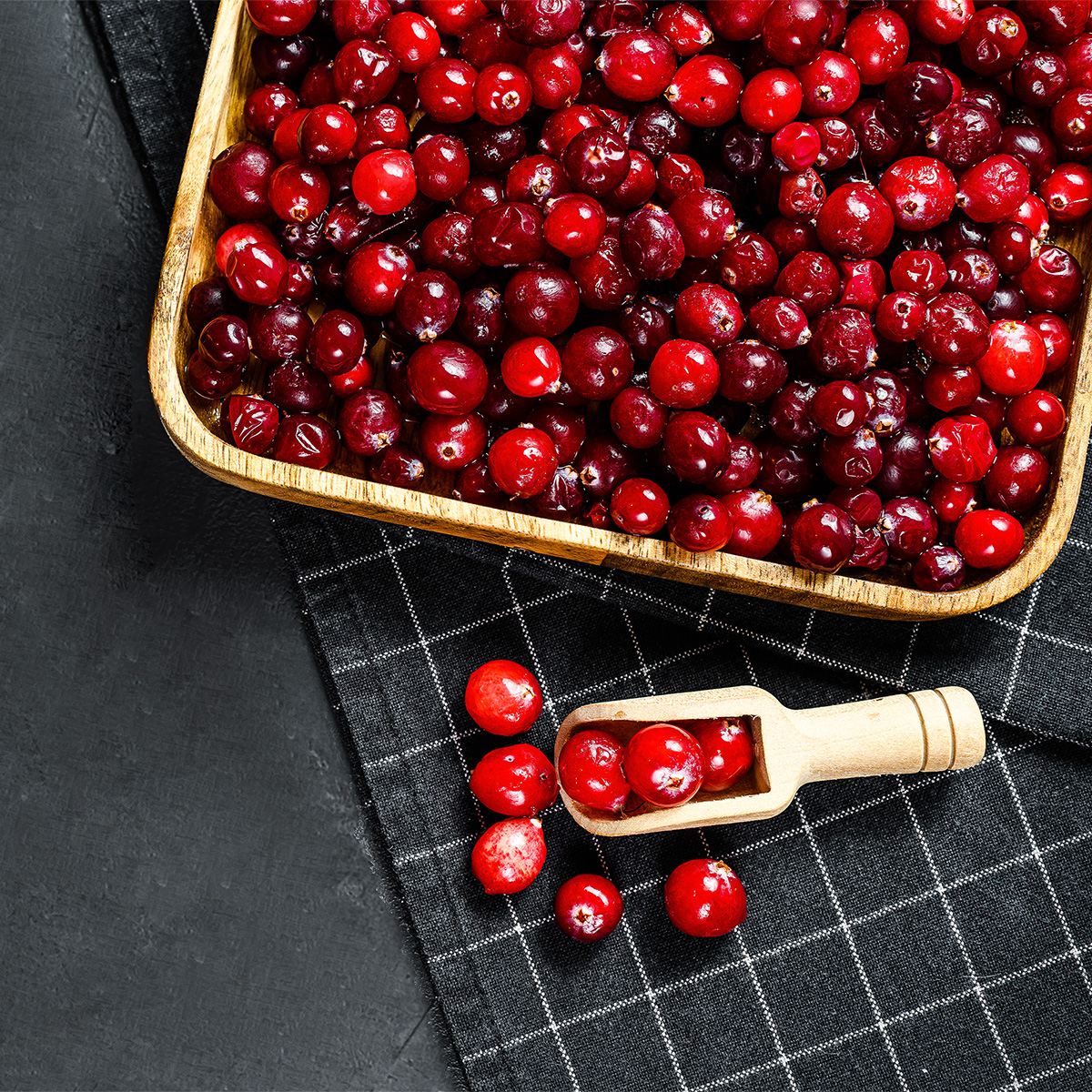 Are Cranberries Acidic? Tastylicious