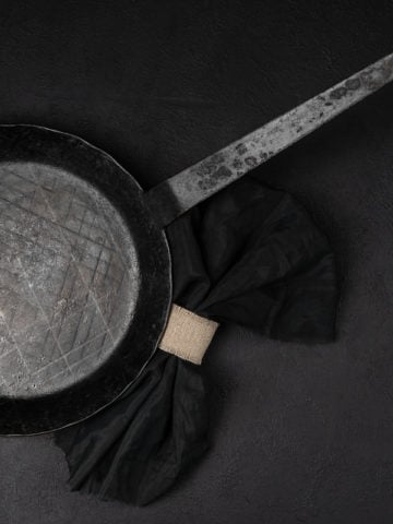 How to Clean a Carbon Steel Pan