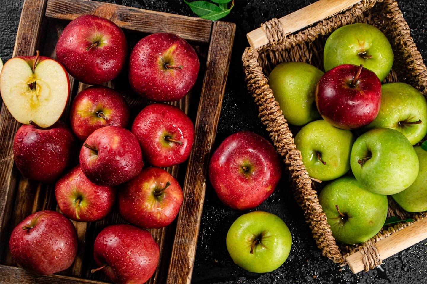 red and green apples