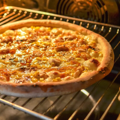 How to Keep Pizza Warm in the Oven Tastylicious