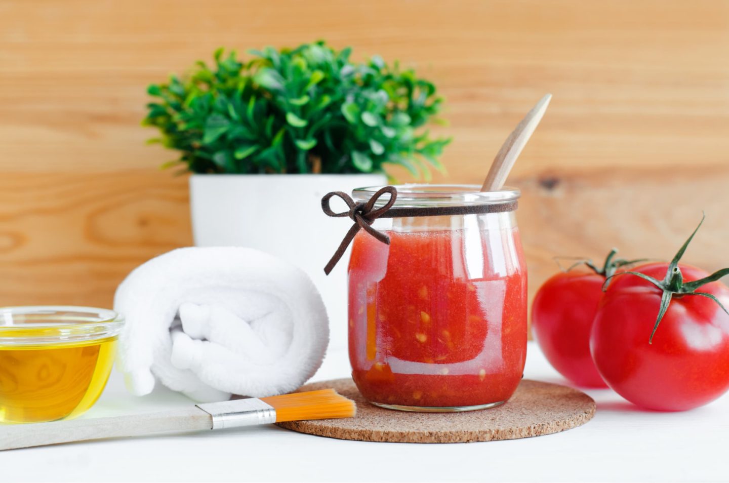 facial mask made from tomatoes