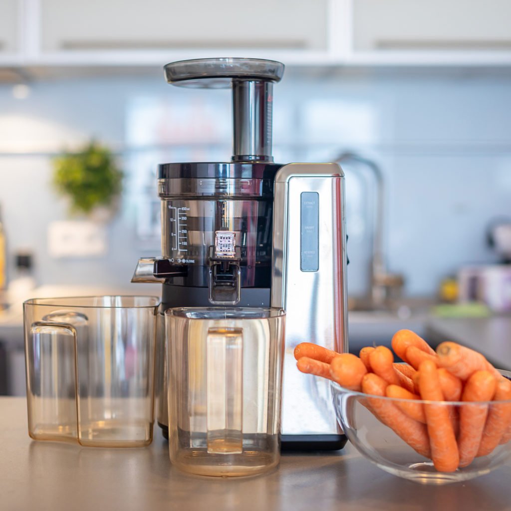 Top 8 Best Juicers For Carrots Review and Buying Guide Tastylicious