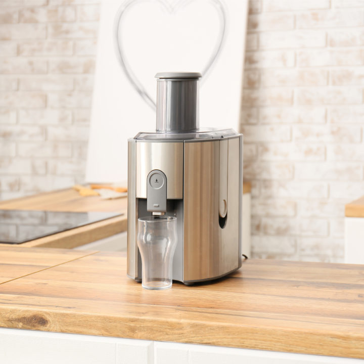 8 Best Juicers Under 200 Product Review and Buying Guide Tastylicious