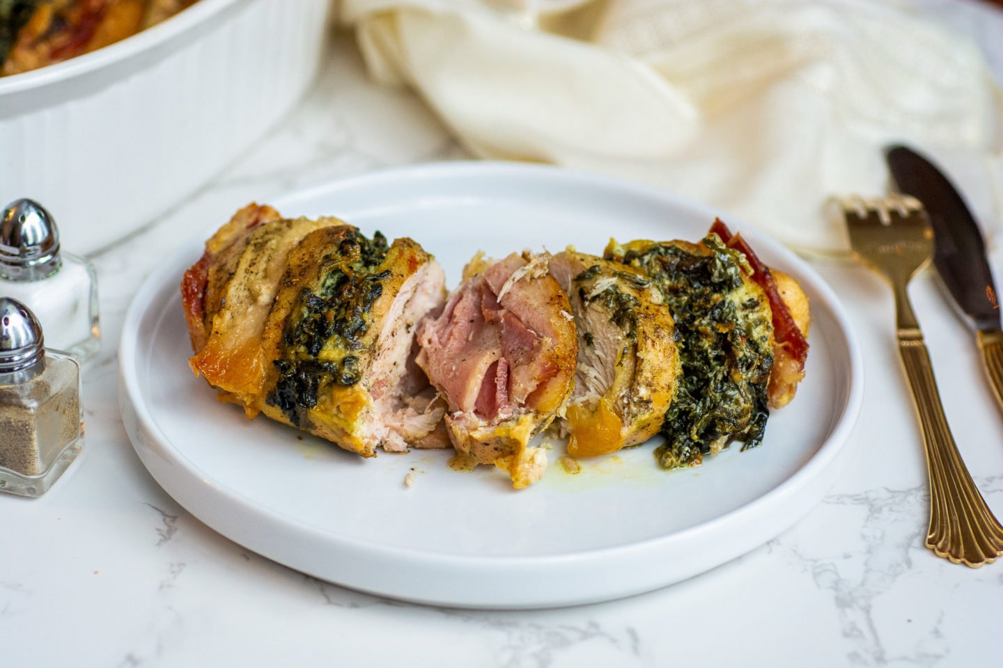 keto hasselback chicken is ready to serve