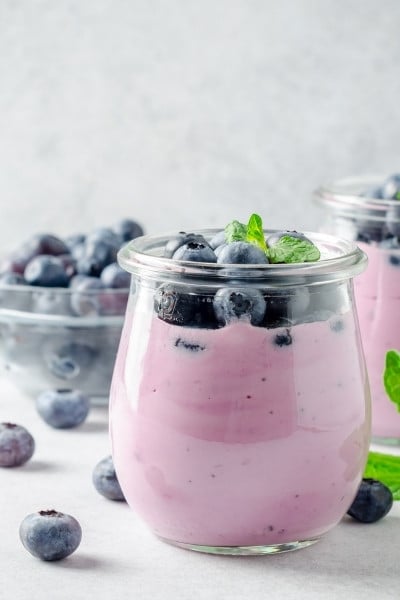 Blueberry yoghurt 