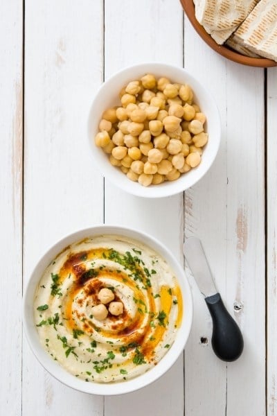 Is hummus a complete protein?