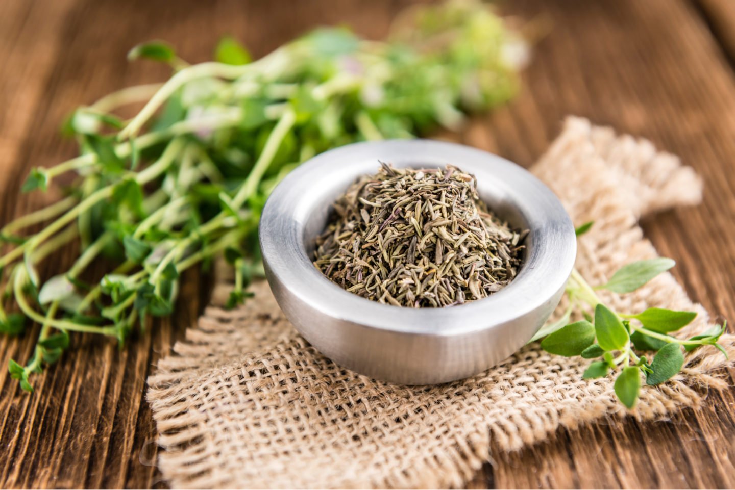 dried thyme can be used as fresh thyme substitute