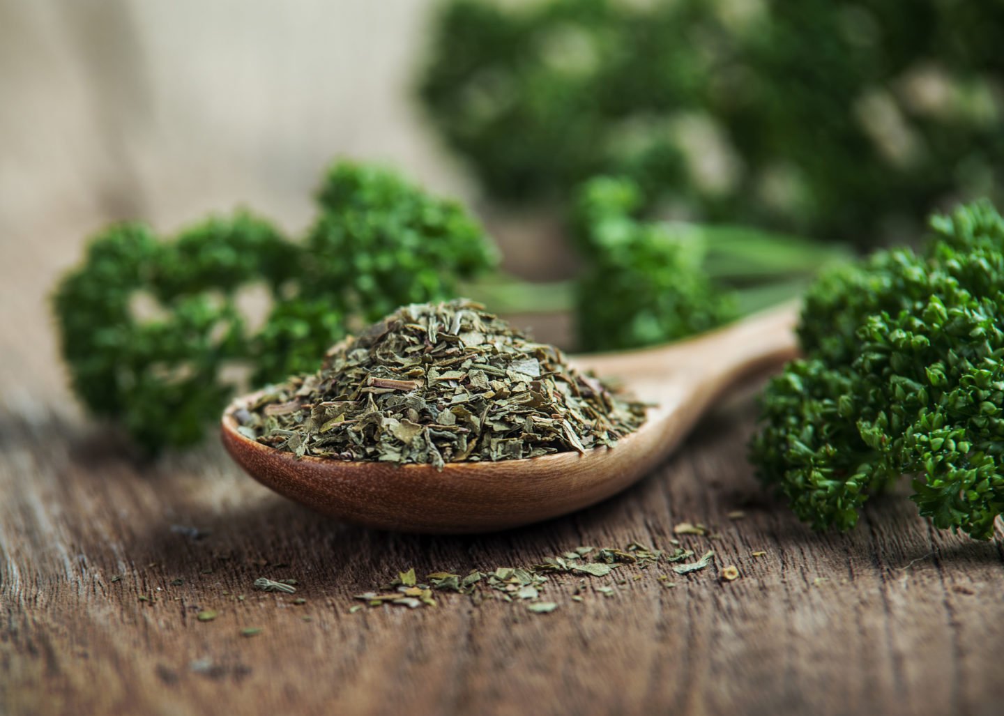 parsley is one of the best thyme substitutes