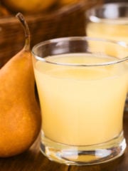 Pear Wonders: Top 16 Health Benefits of Pear Juice