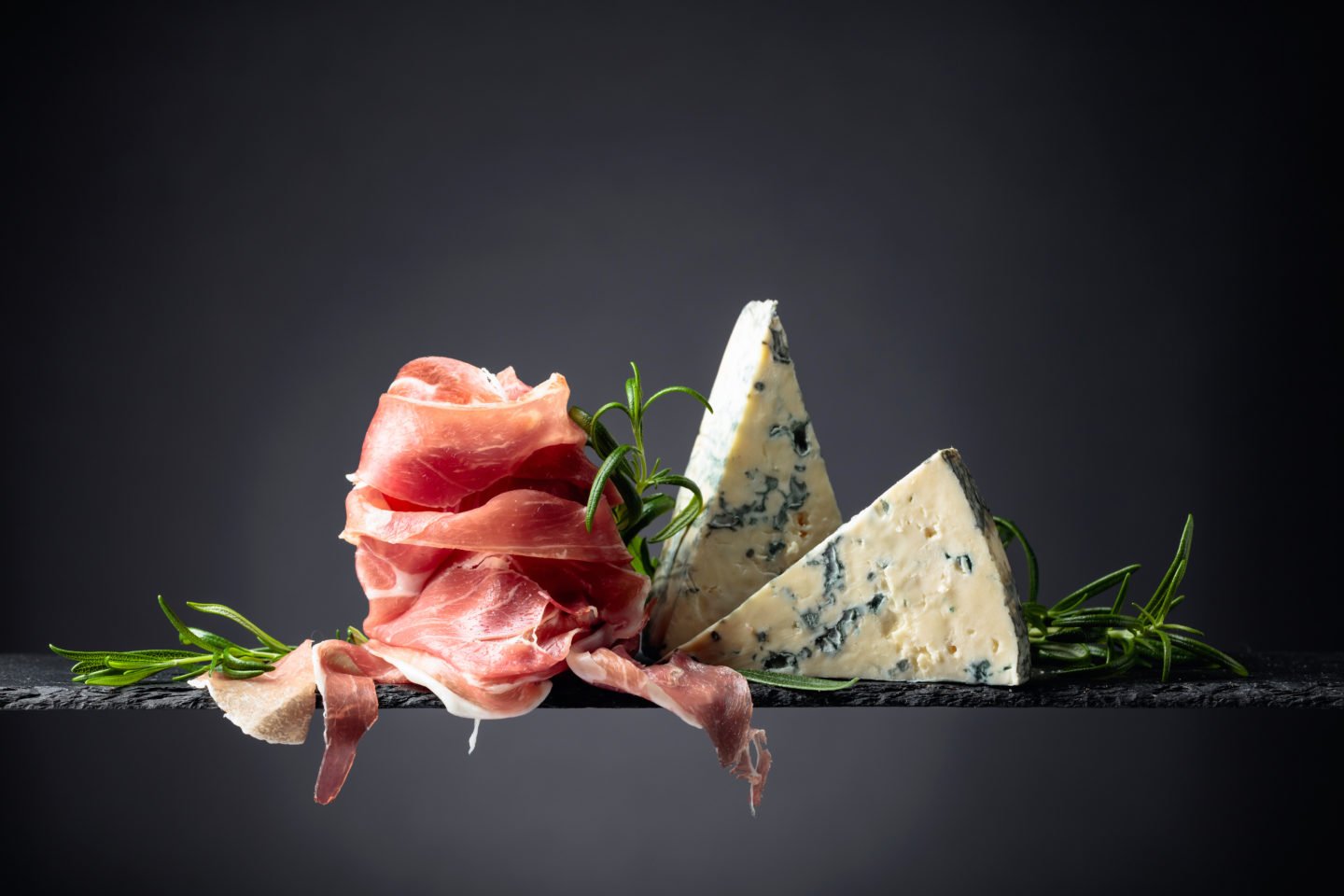 blue cheese paired with prosciutto