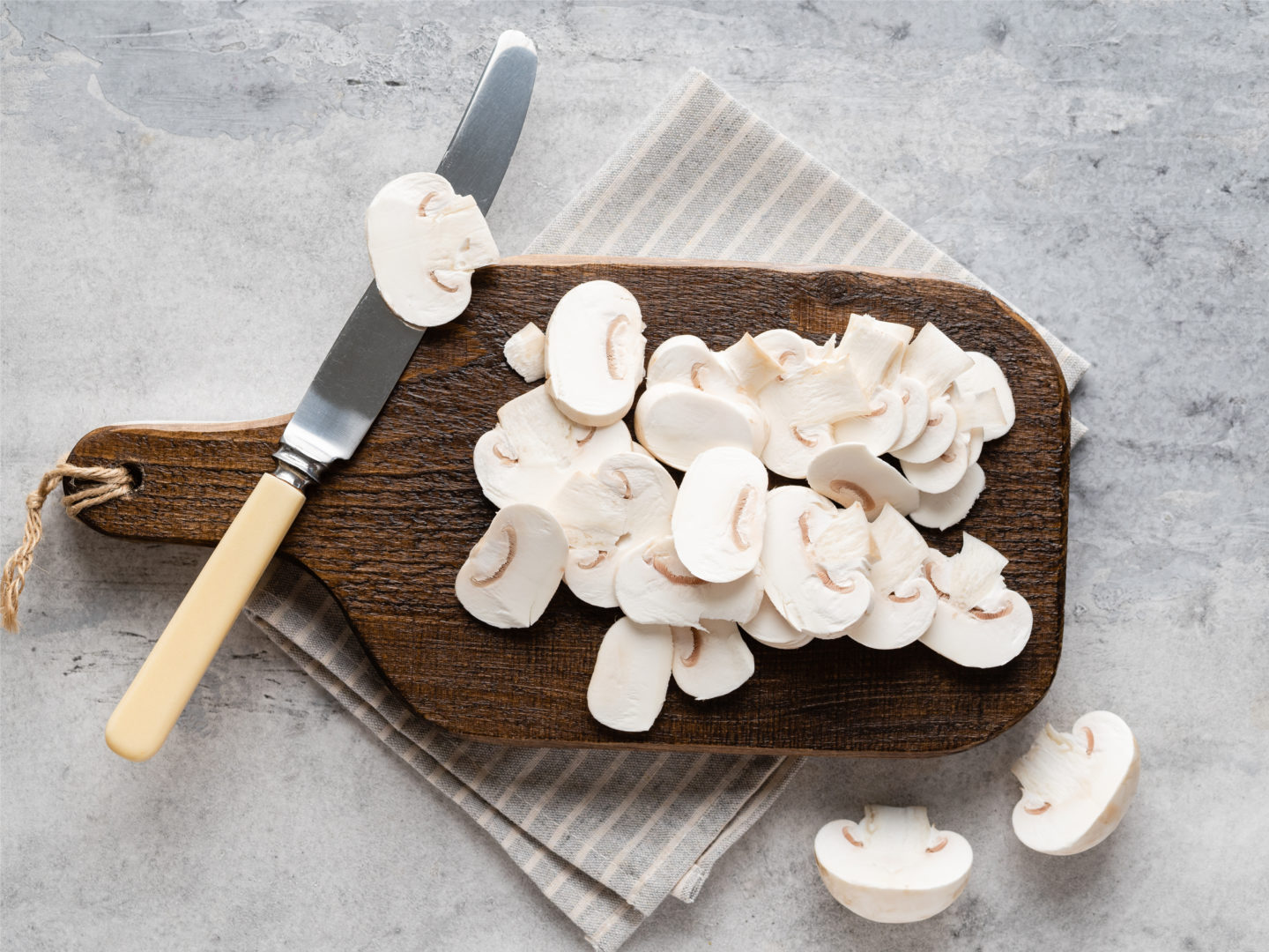 slices of mushroom on