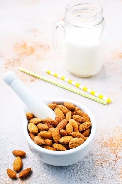 How low in FODMAPs are almonds?