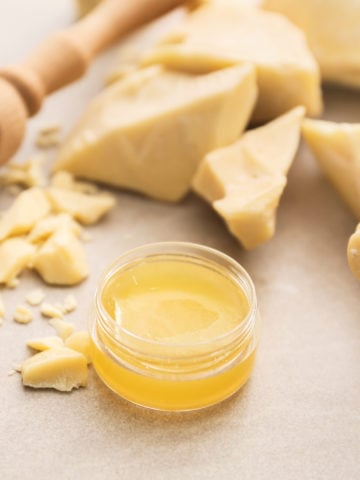 15 Best Butter Extract Substitutes for Baking