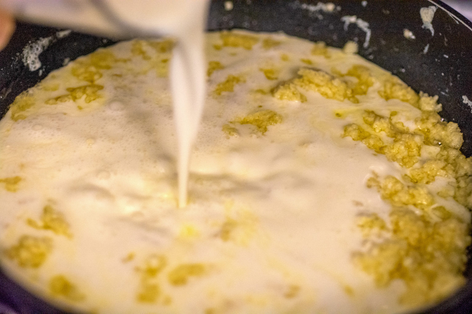 Keto White Gravy Tastylicious