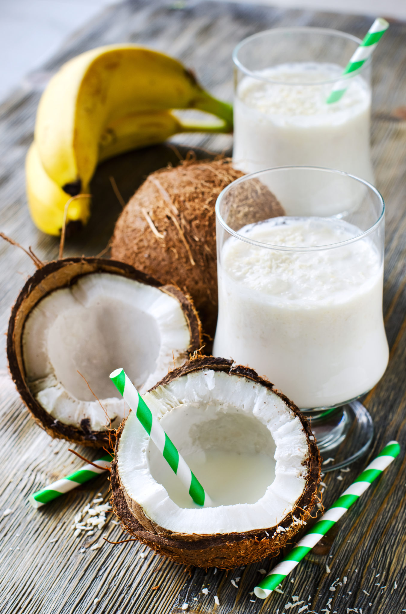 Fresh,Sweet,Healthy,Coconut,Milk,Shake,With,Bananas,Vertical