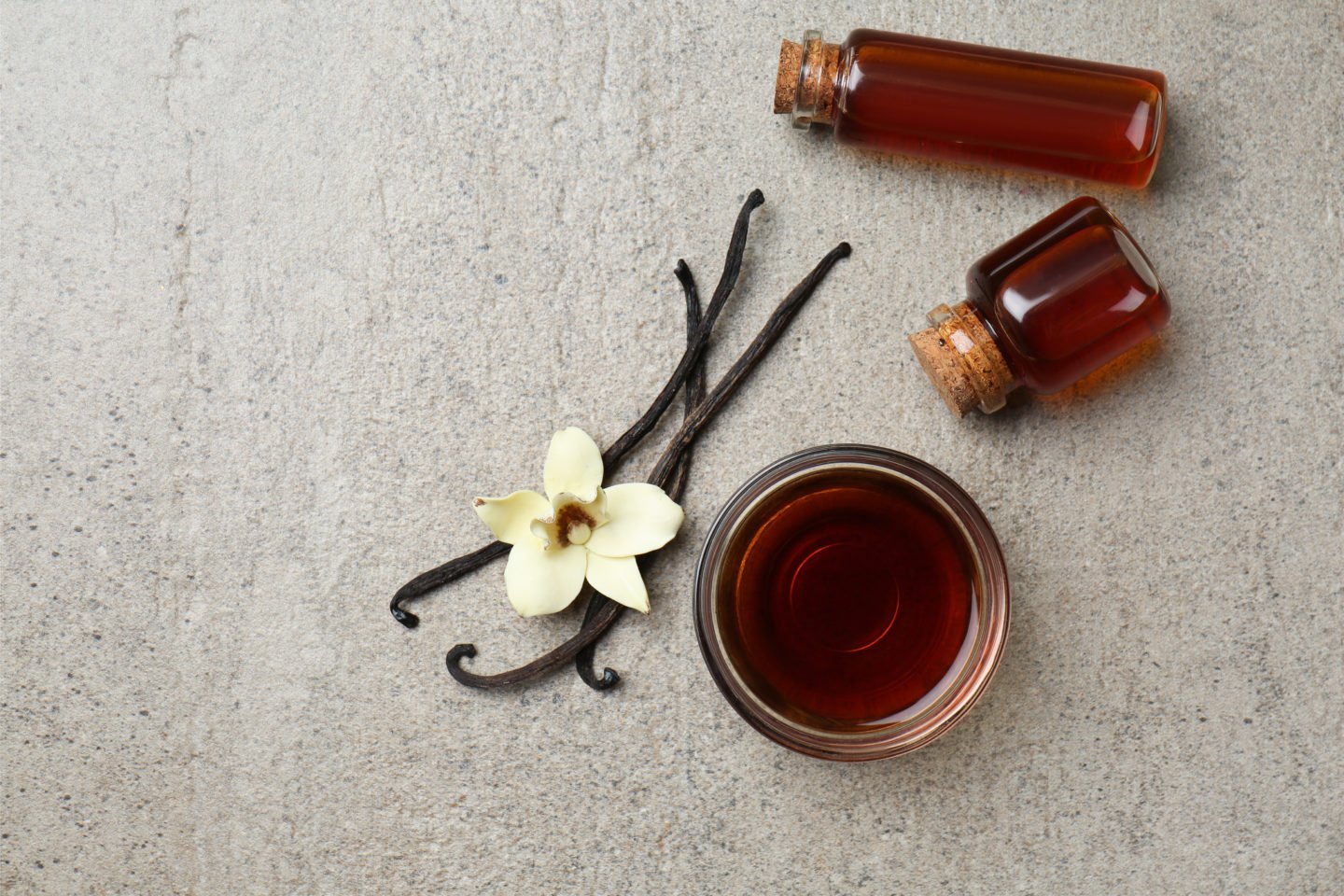 Vanilla Extract In Glass Bottles