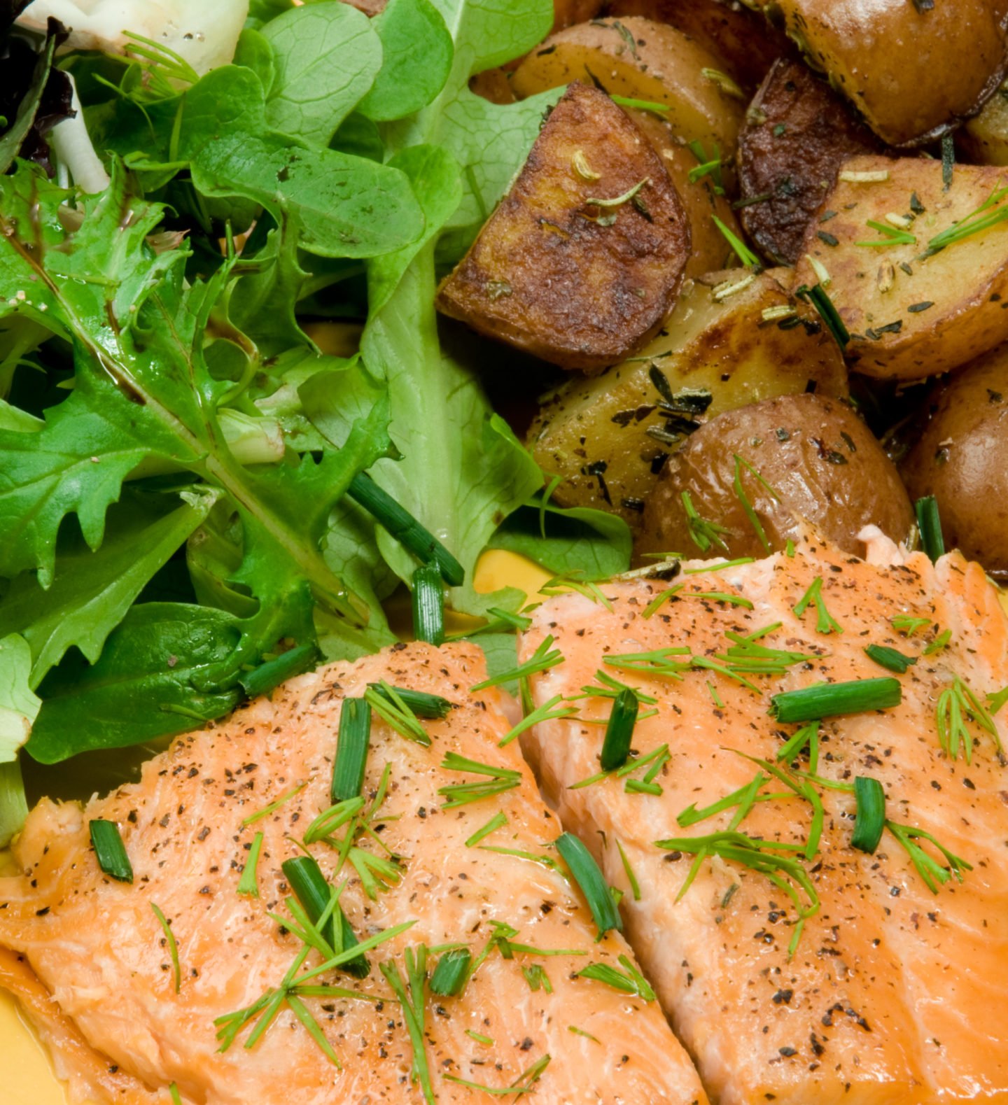 Salmon With Lemon And Potatoes