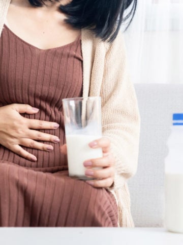 Is Milk Good for Acid Reflux? Everything Explained