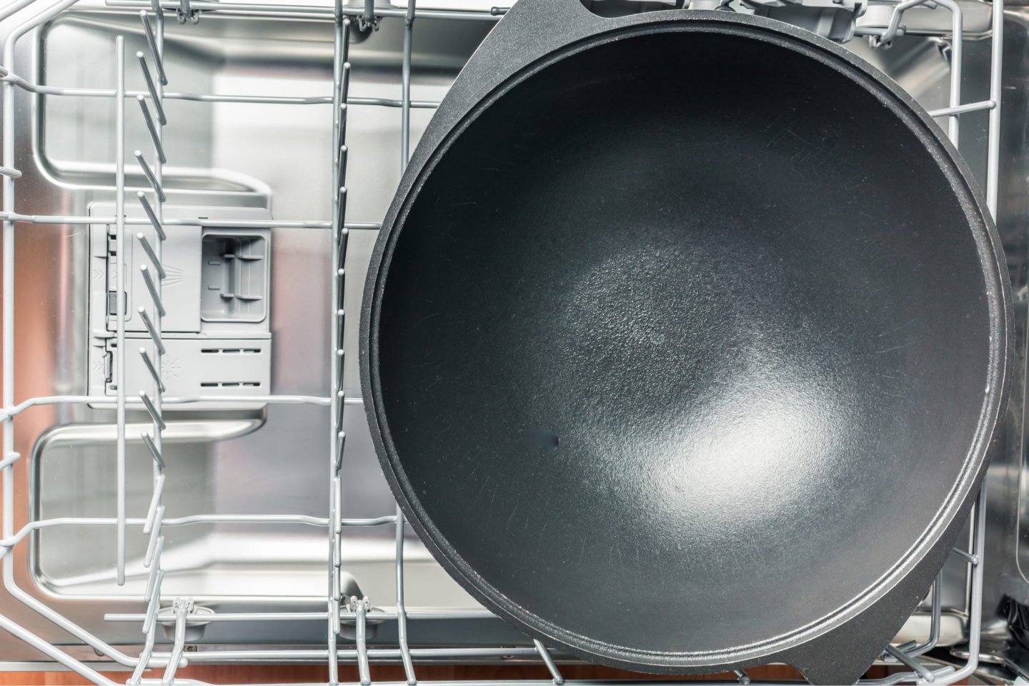 Cast Iron Pot In Dishwasher