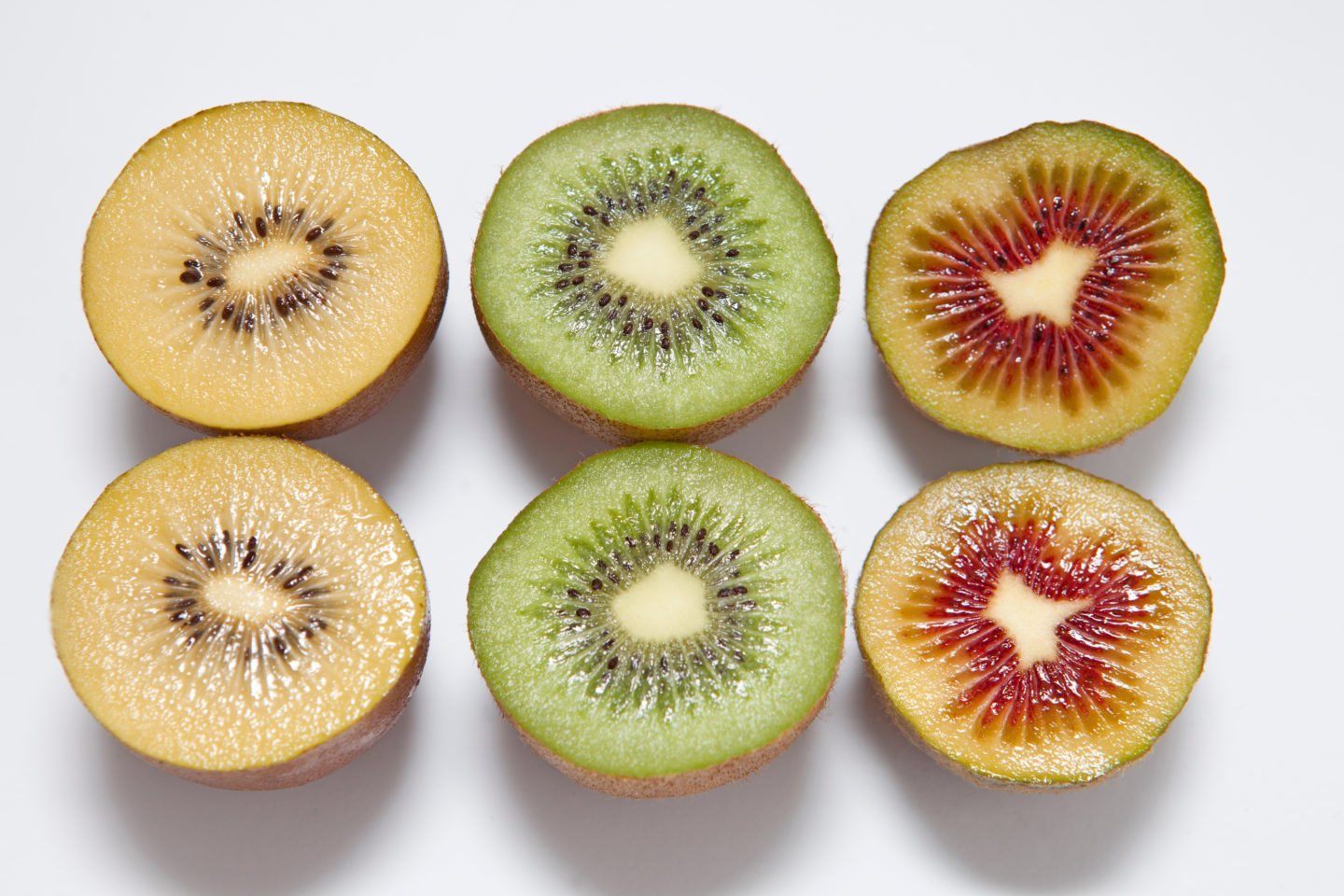gold green red kiwifruits