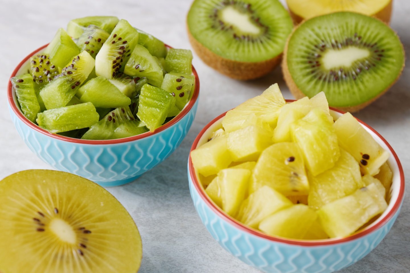 kiwifruit cubes in bowls