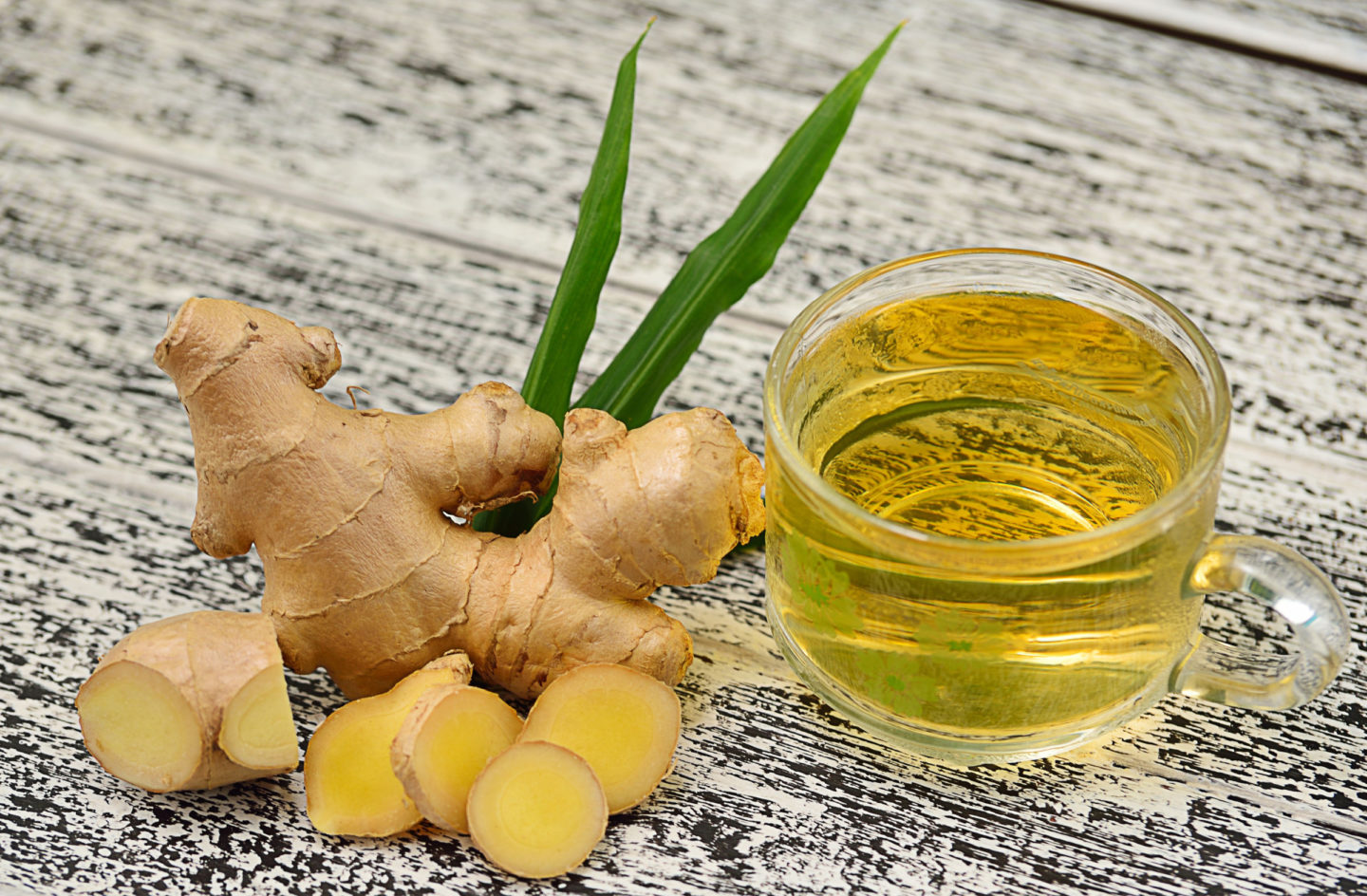 ginger roots and tea