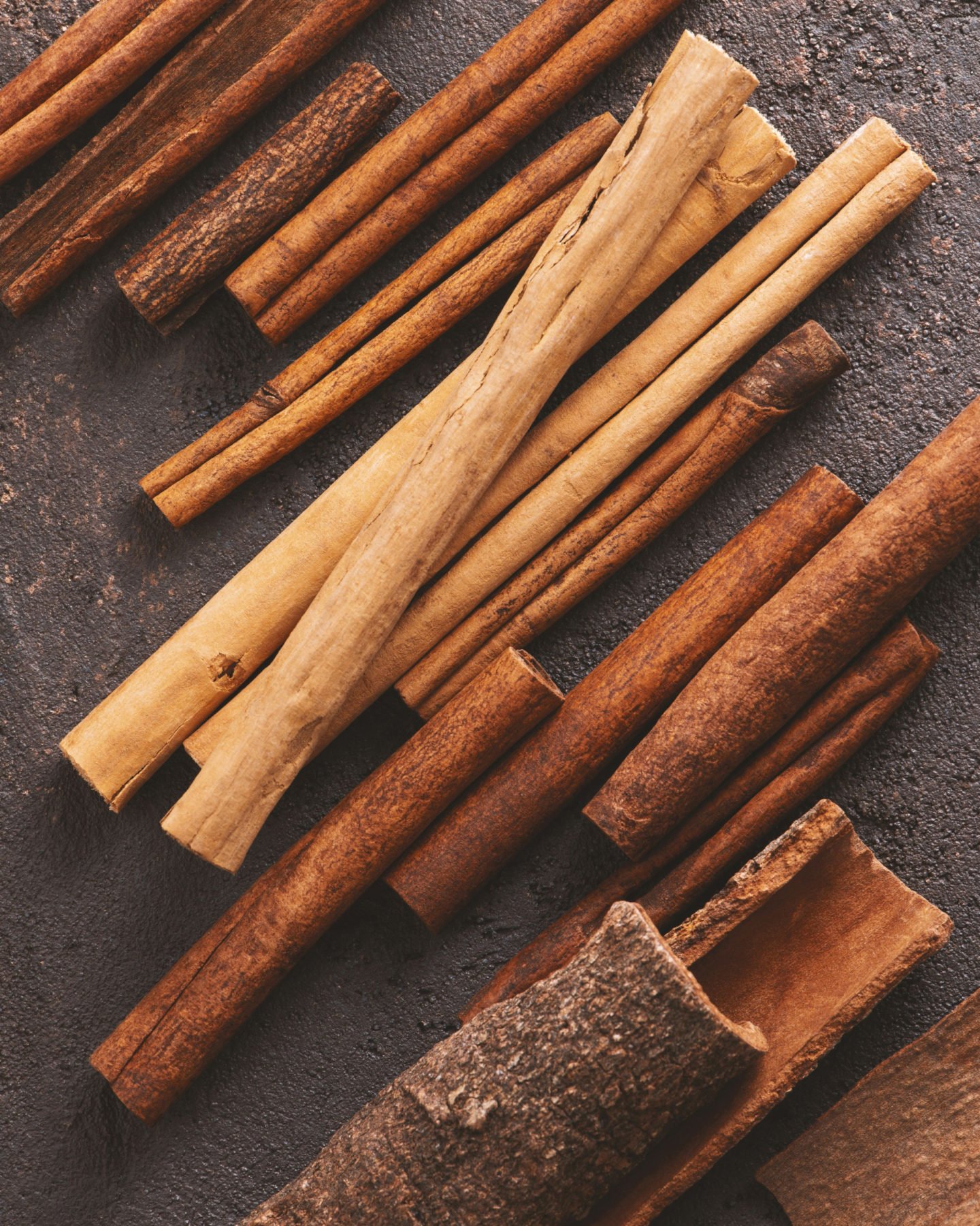 assorted sticks of cinnamon