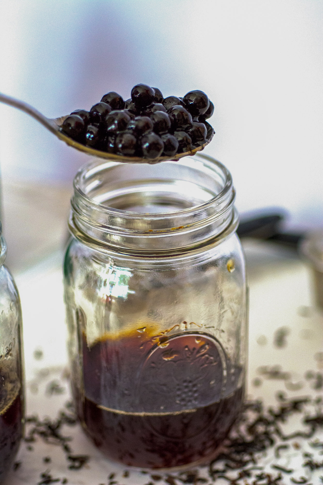 adding boba to oolong tea