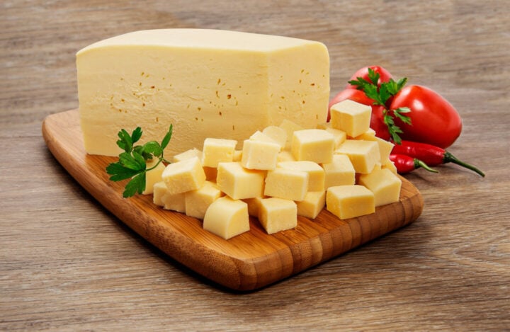 7 Best Substitutes For Monterey Jack In Cooking - Tastylicious