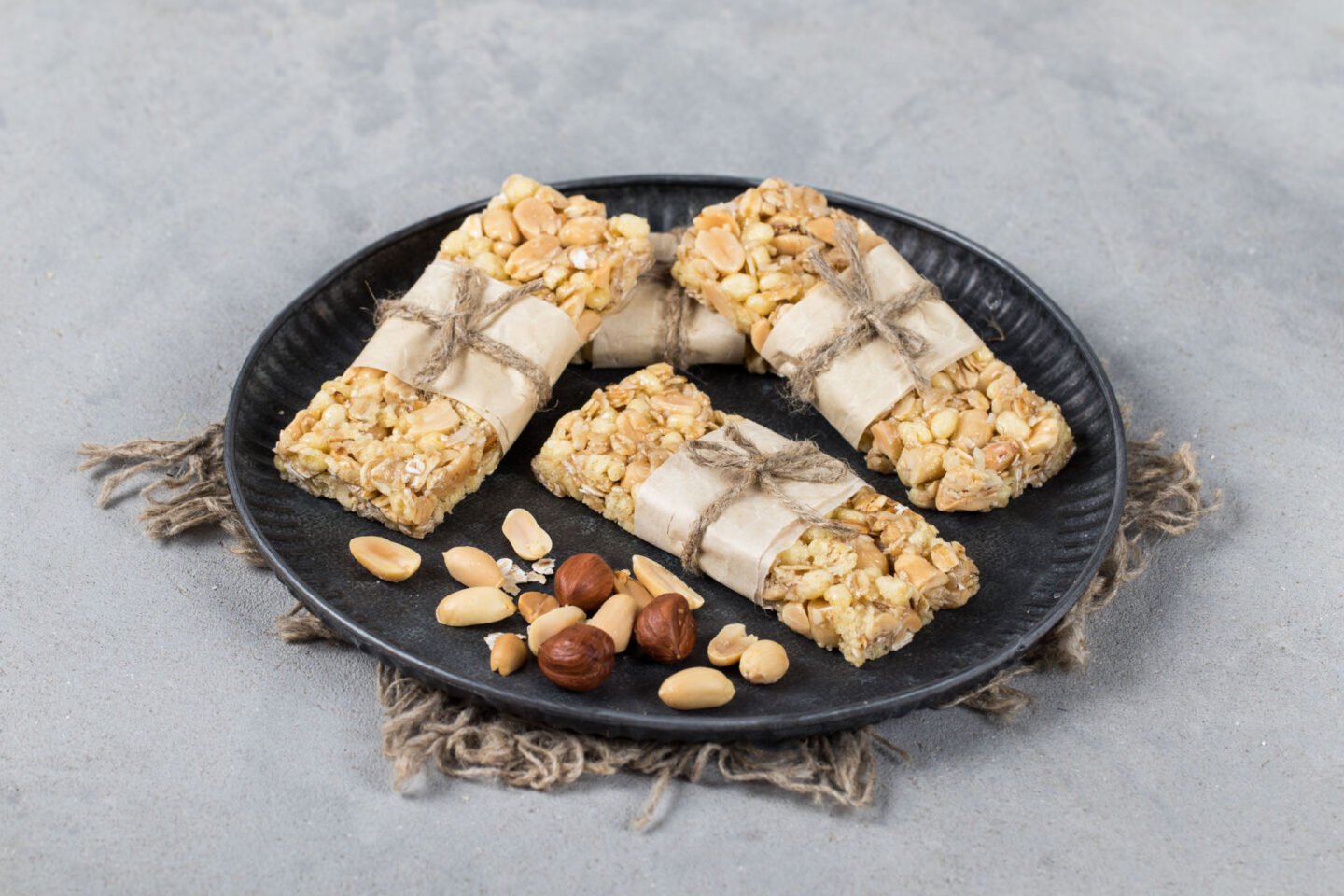 vegan nutty oatmeal bars