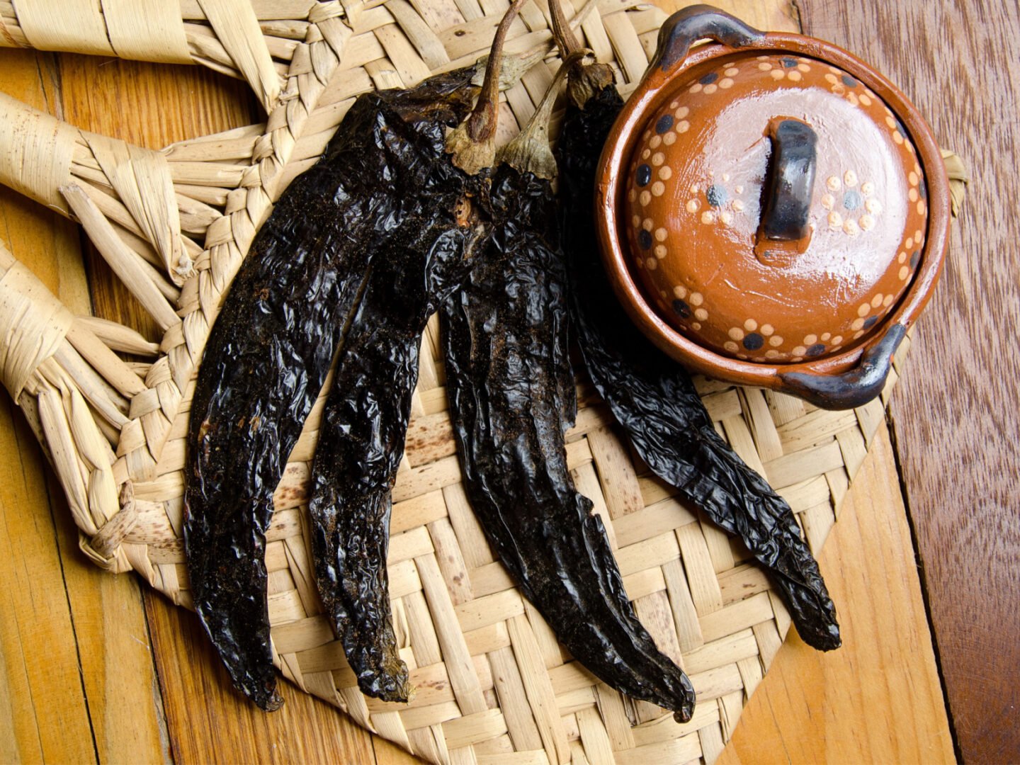 dried pasilla peppers