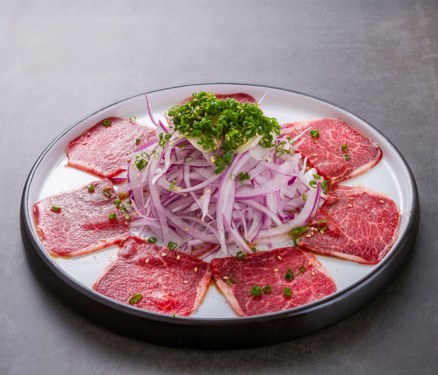 yukhoe korean steak tartare